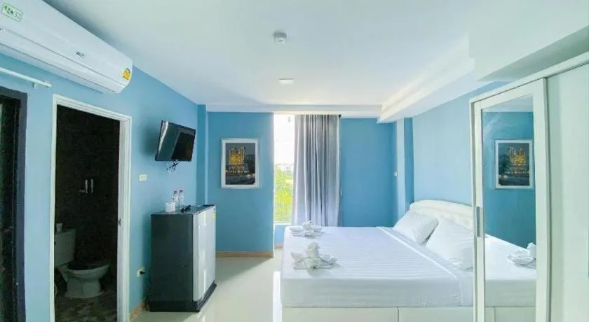 Bed in Delighted Bangkok Hotel