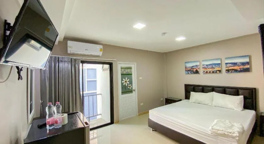 Bed in Delighted Bangkok Hotel