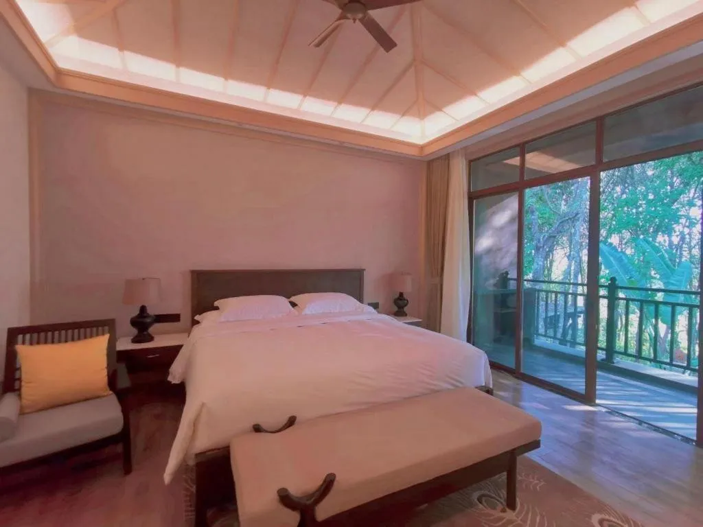 Bed in Angsana Xishuangbanna