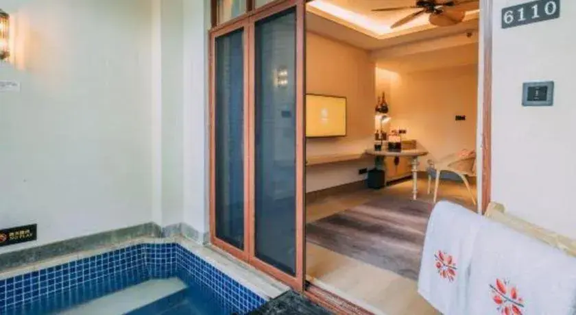 Bed in Angsana Xishuangbanna Bed in Angsana Xishuangbanna