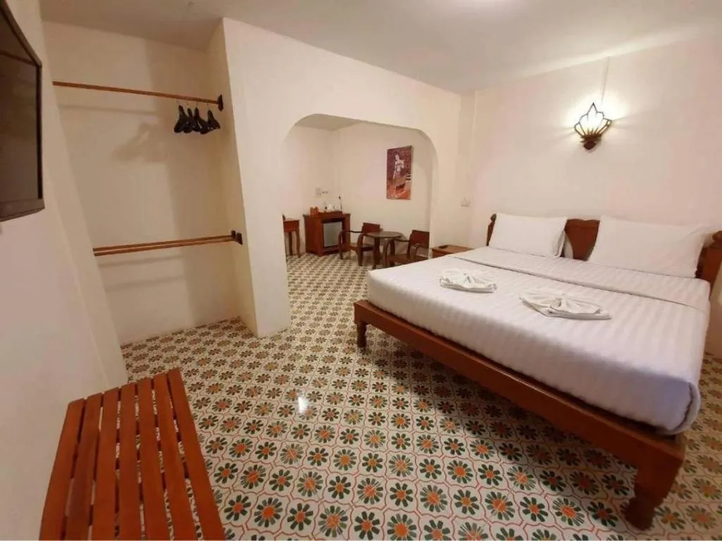 Bed in Nan Lanna Hotel