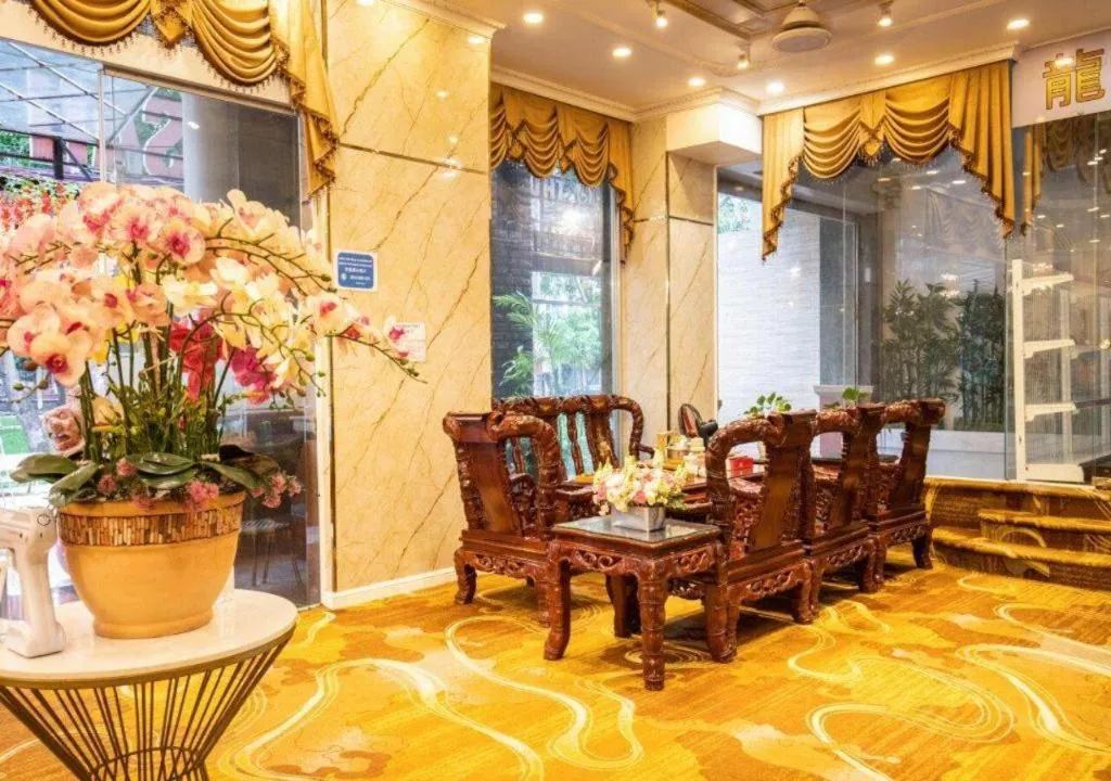 Truc Huyen Hotel