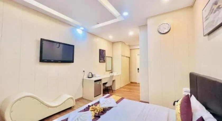 Bed in Truc Huyen Hotel