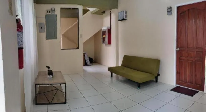 OYO 800 DDD Habitat Dormtel Bacolod