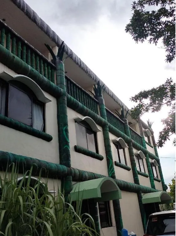 OYO 800 DDD Habitat Dormtel Bacolod