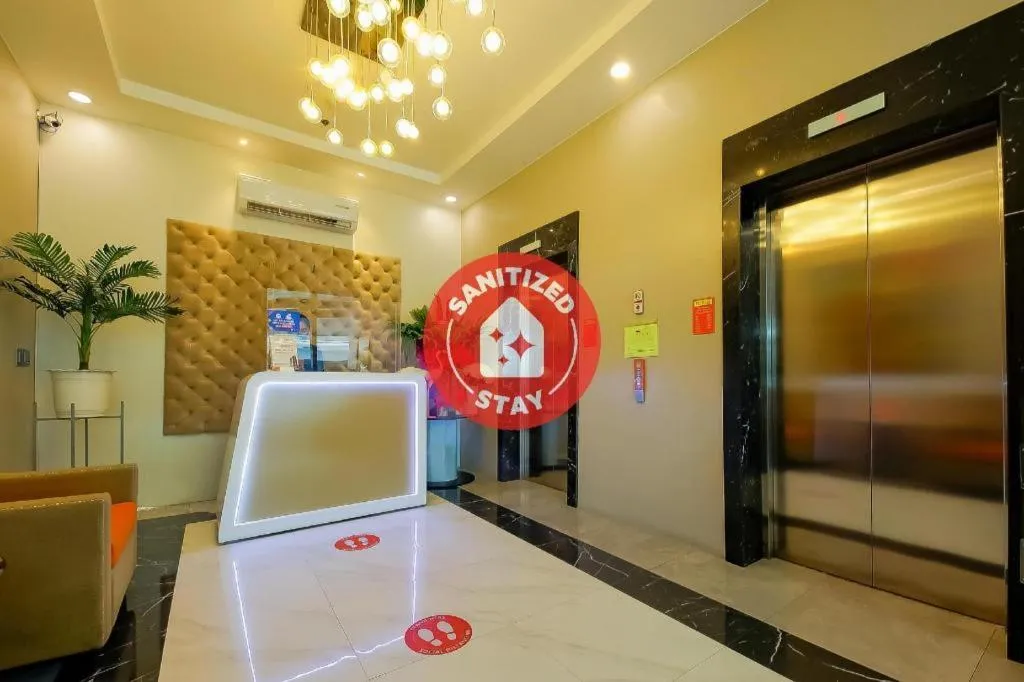 Capital O 804 The Residences at Bonifacio Civic Center