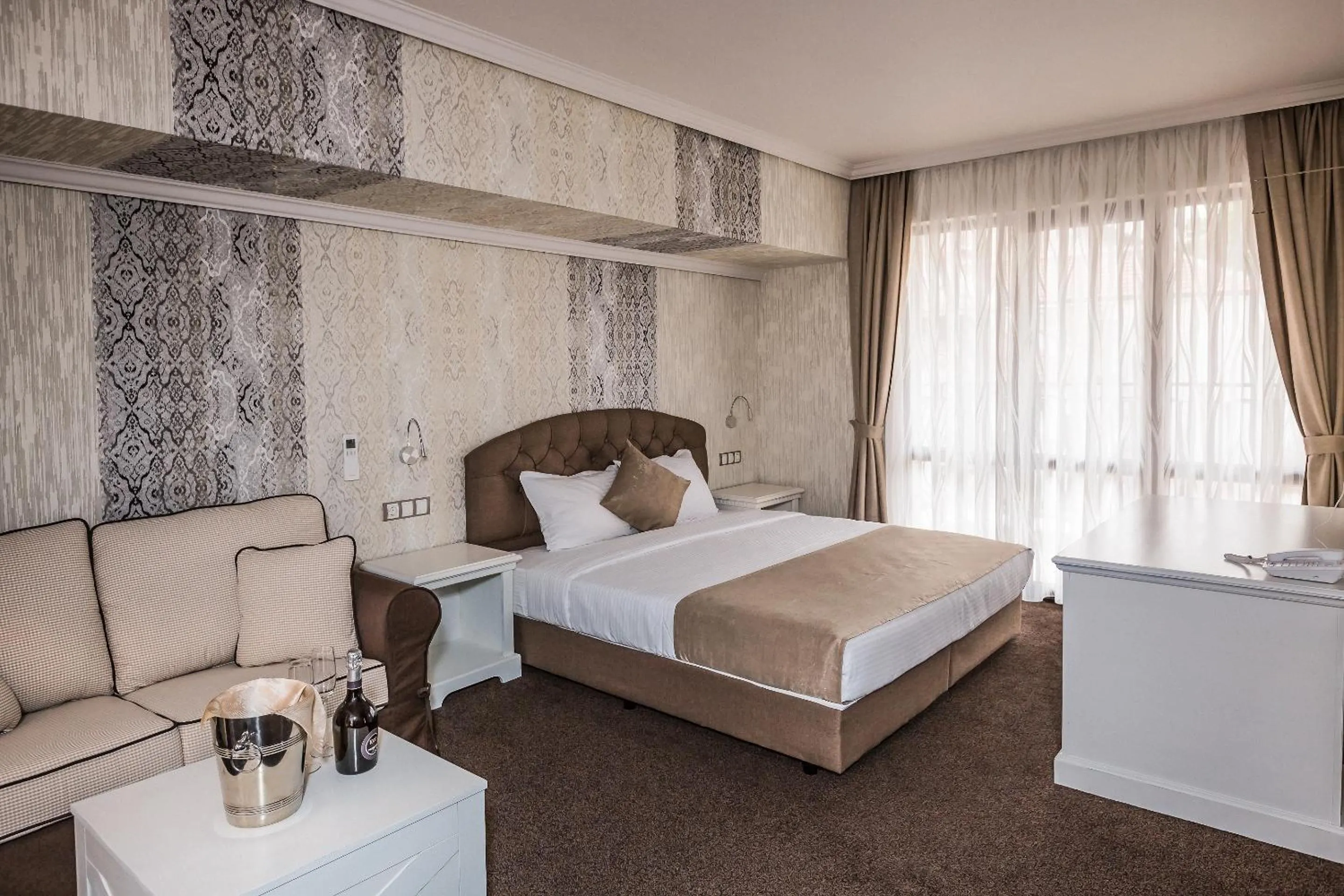 Penthouse Suite in 8 1/2 Art Guest House