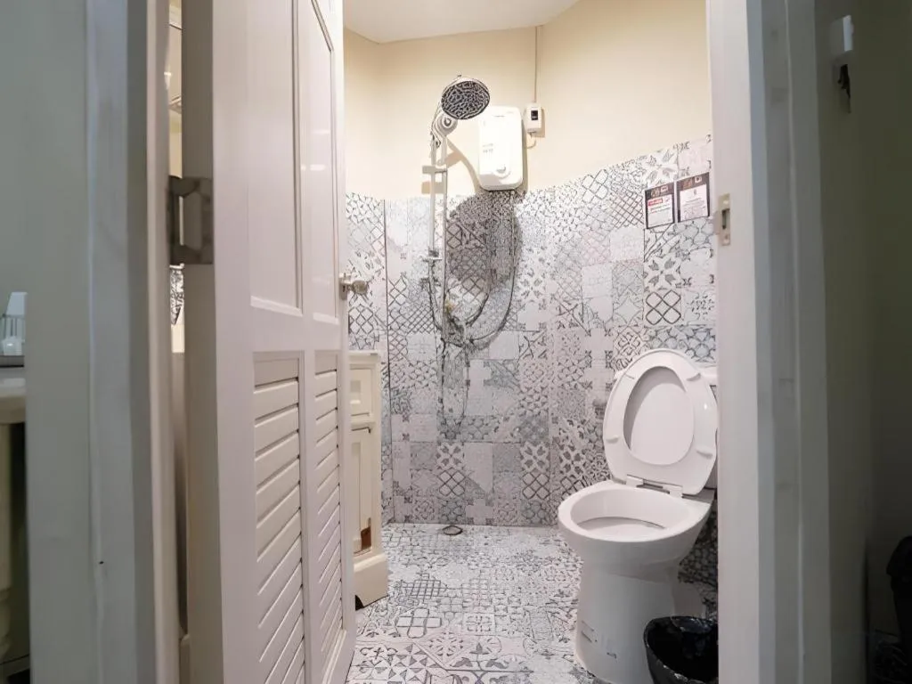 2499 Heritage Chinatown Bangkok Hotel By RoomQuest