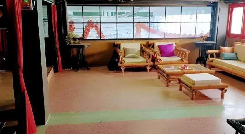 Bed in 2499 Heritage Chinatown Bangkok Hotel By RoomQuest Bed in 2499 Heritage Chinatown Bangkok Hotel By RoomQuest