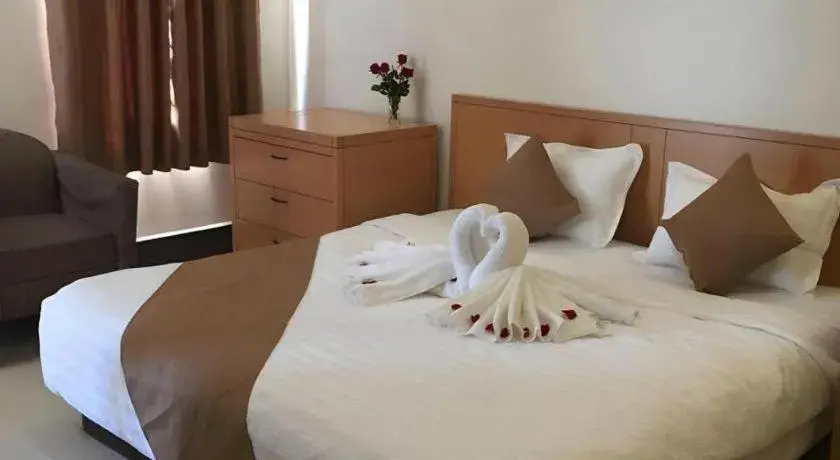 Bed in RUBY HOTEL Bed in RUBY HOTEL