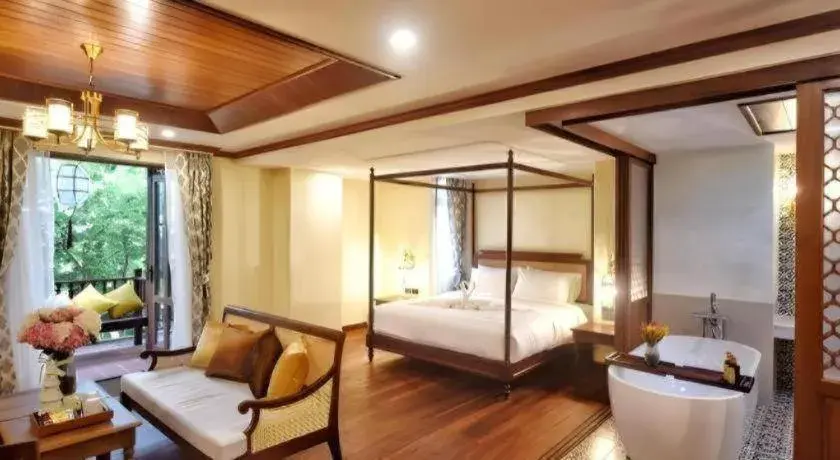 Bed in De Manor Chiang Mai Hotel Bed in De Manor Chiang Mai Hotel