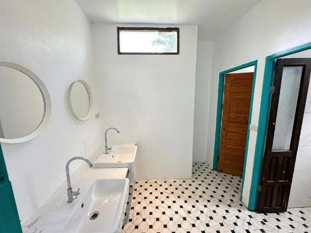 Capital O 75411 Navagio​ Boutique​ Koh​ Chang