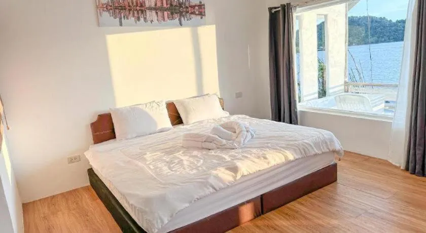 Bed in Capital O 75411 Navagio​ Boutique​ Koh​ Chang