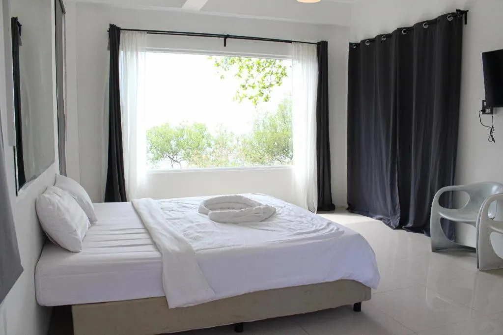 Bed in Capital O 75411 Navagio​ Boutique​ Koh​ Chang