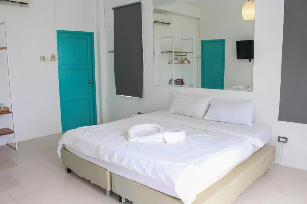 Bed in Capital O 75411 Navagio​ Boutique​ Koh​ Chang