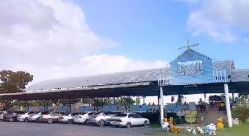 Capital O 75412 V Resort