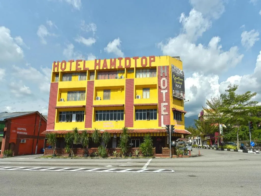 Super OYO Capital O 90659 Raintown Timbers Hotel