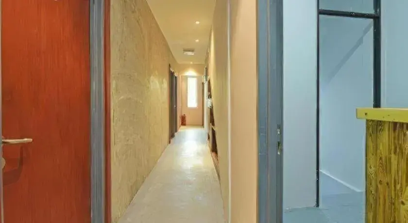 OYO 90662 The 1975 Hotel OYO 90662 The 1975 Hotel