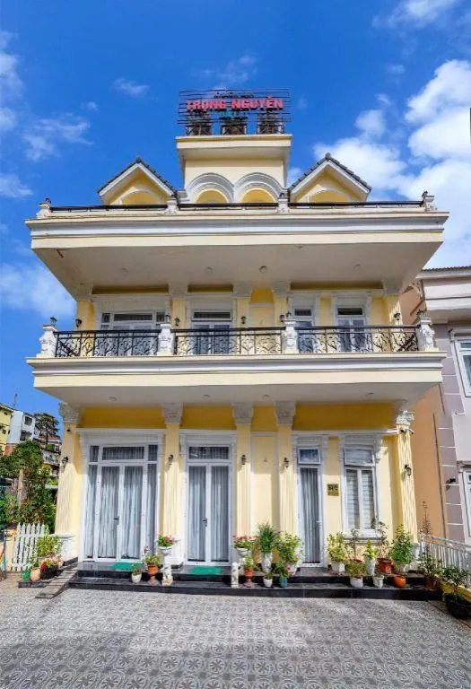 ADALY Hotel