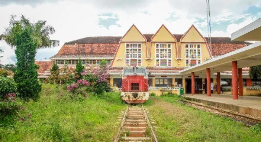 ADALY Hotel