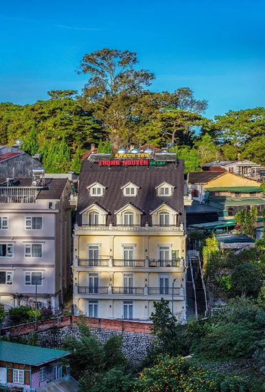 ADALY Hotel
