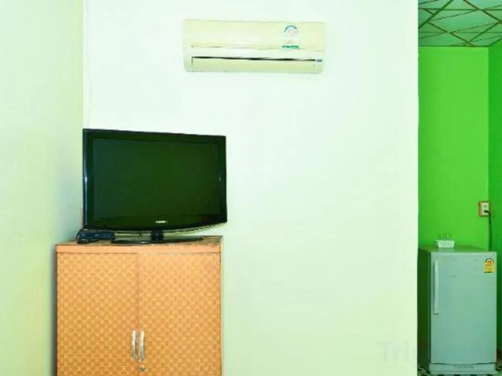 OYO 499 Pattaraporn Hotel