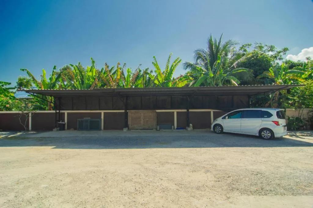 OYO 499 Pattaraporn Hotel