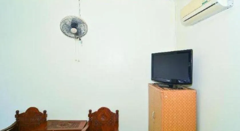 OYO 499 Pattaraporn Hotel