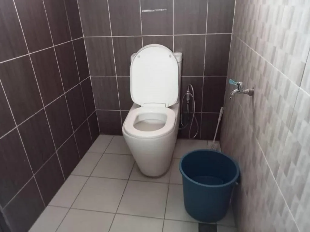 OYO HOME 90768 Flo Inn Motel