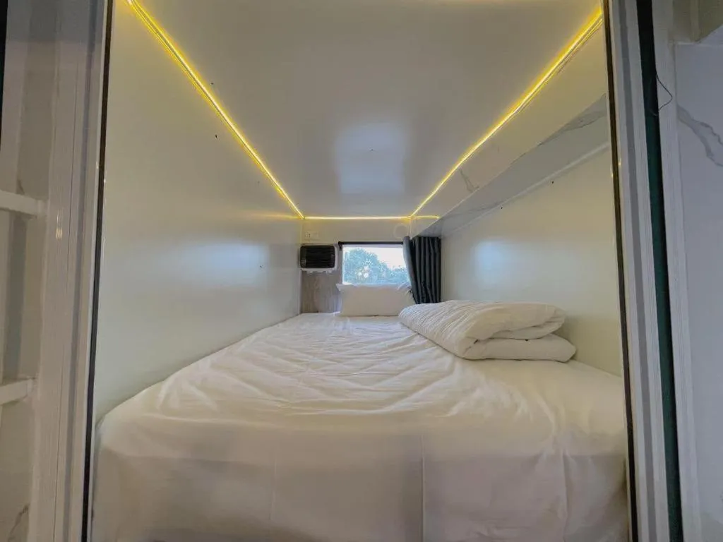 Bed in Heavenchy Hotel