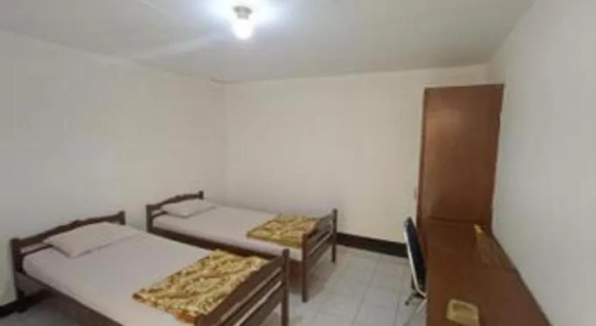 Bed in Capital O 94094 New Lembah Nyiur