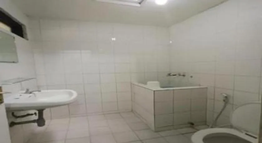 Capital O 94094 New Lembah Nyiur