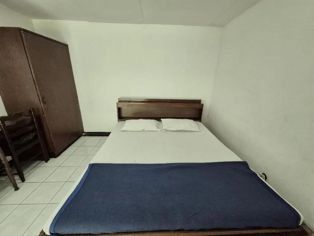 Bed in Capital O 94094 New Lembah Nyiur