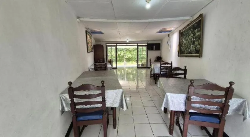 Capital O 94094 New Lembah Nyiur