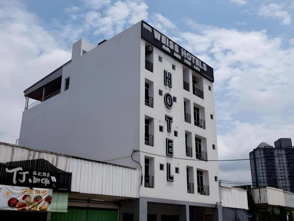 Weiss Hotels Kepong Baru