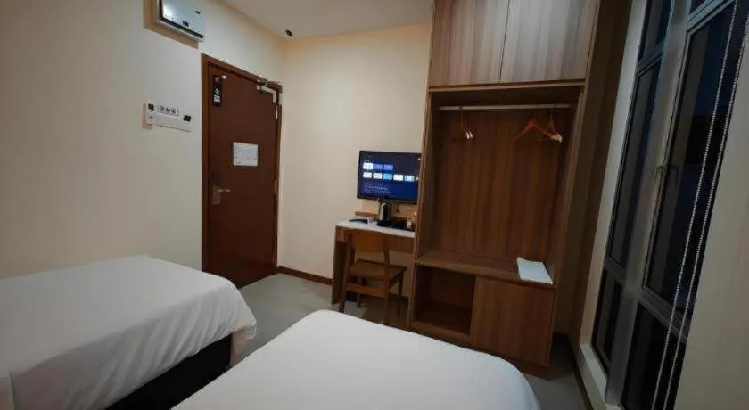 Bed in Weiss Hotels Kepong Baru