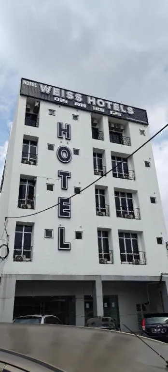 Weiss Hotels Kepong Baru