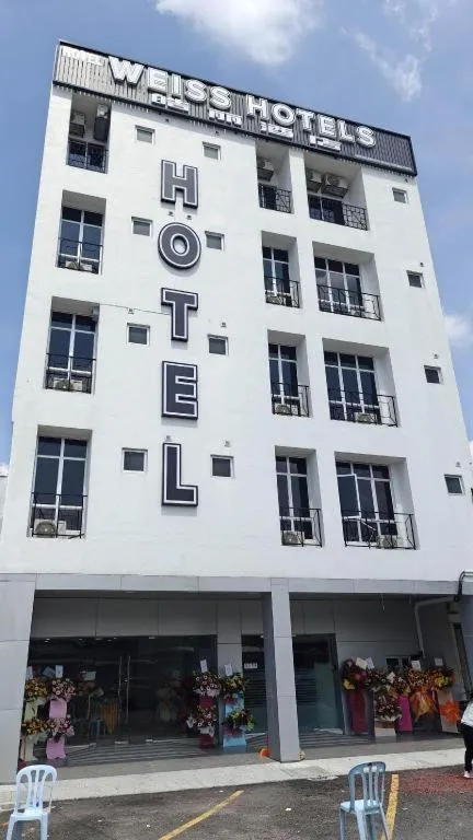 Weiss Hotels Kepong Baru