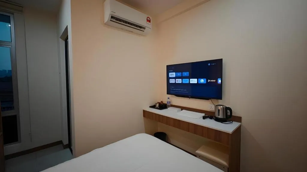 Bed in Weiss Hotels Kepong Baru