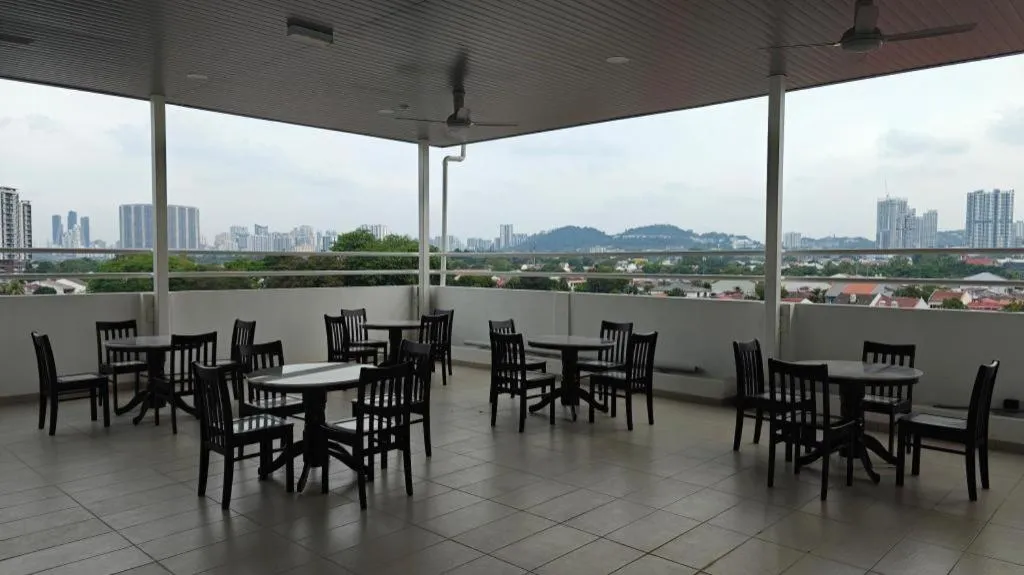 Weiss Hotels Kepong Baru