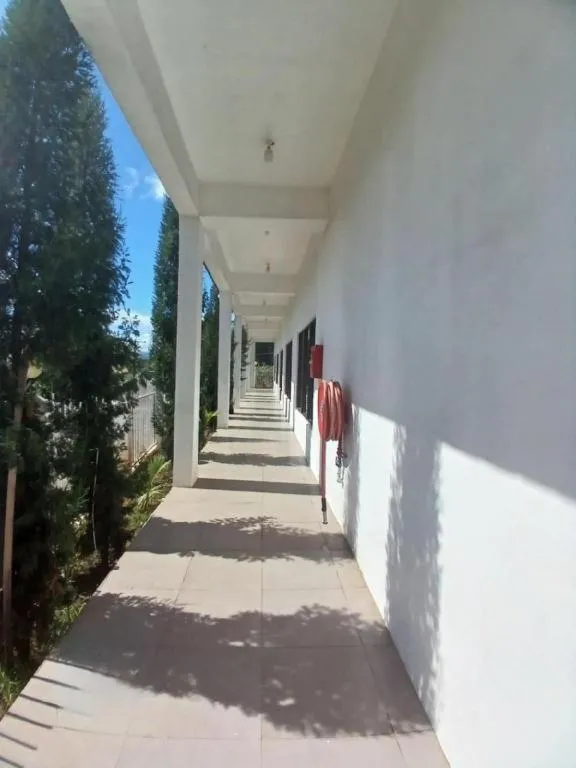 White Diamond Apartment