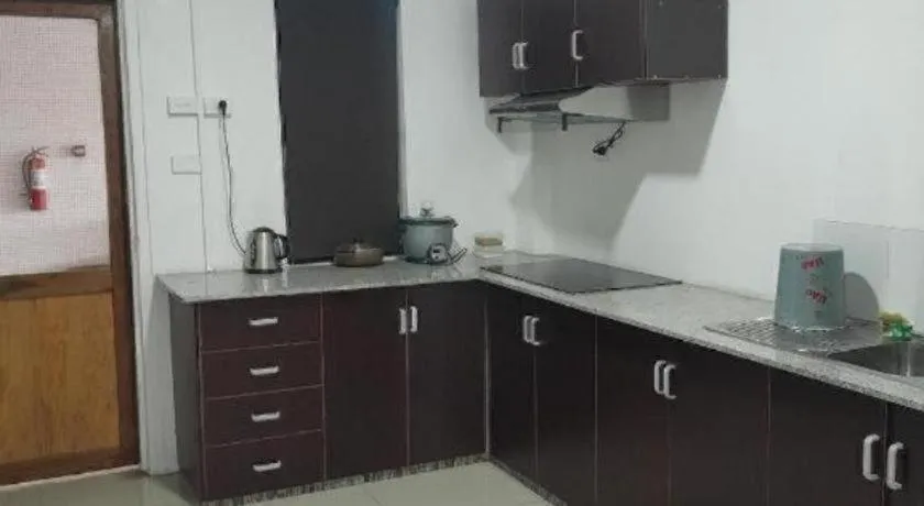 White Diamond Apartment