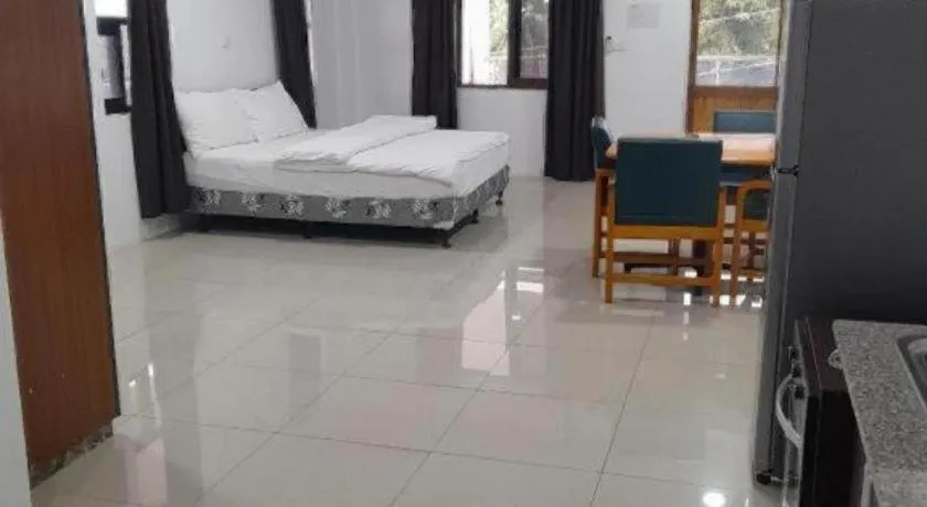 White Diamond Apartment