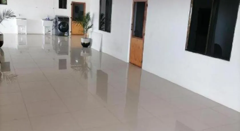 White Diamond Apartment