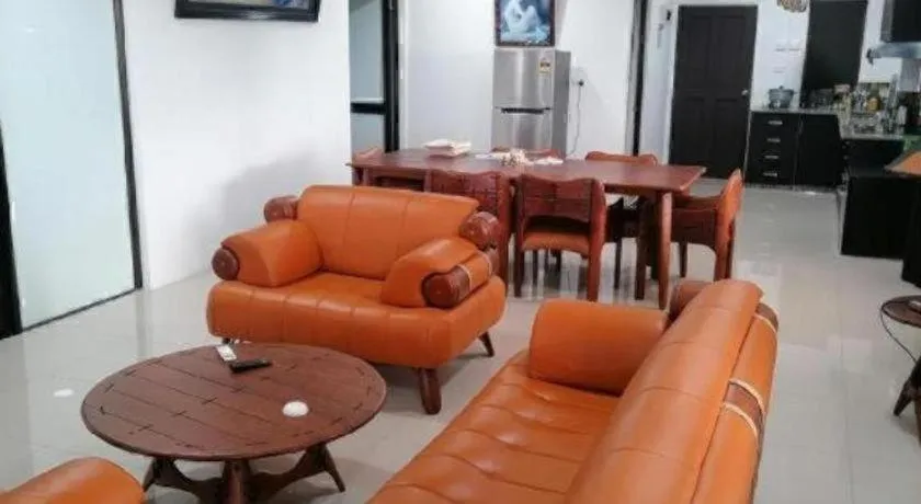 White Diamond Apartment