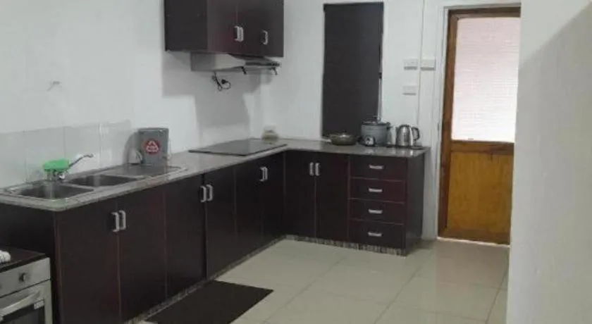 White Diamond Apartment