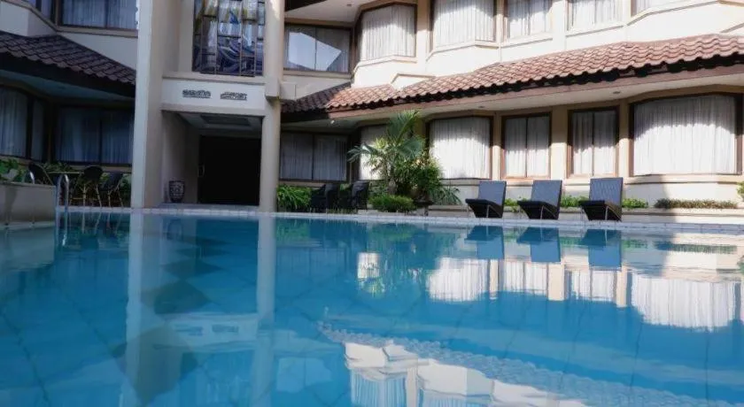 Bentani Hotel & Residence