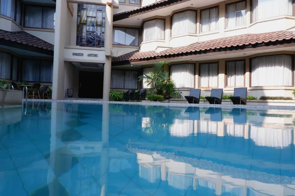 Bentani Hotel & Residence