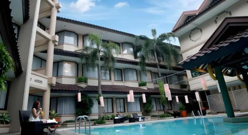 Bentani Hotel & Residence