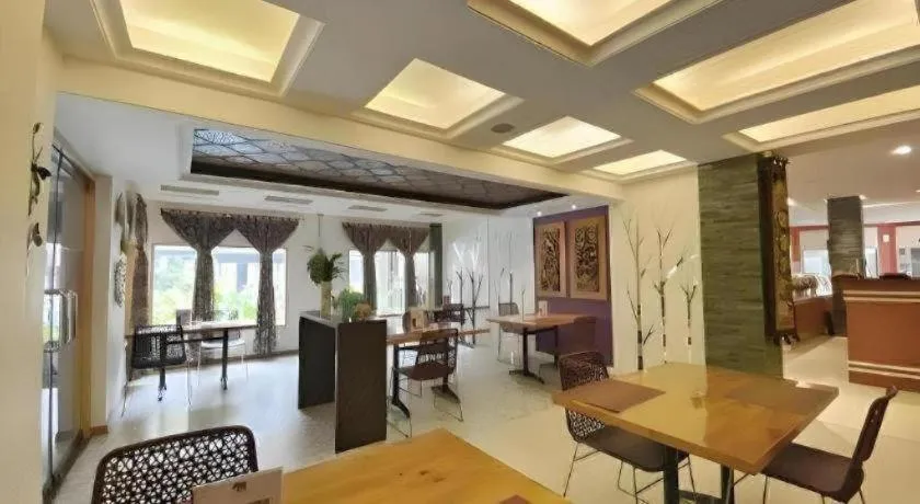 Bentani Hotel & Residence